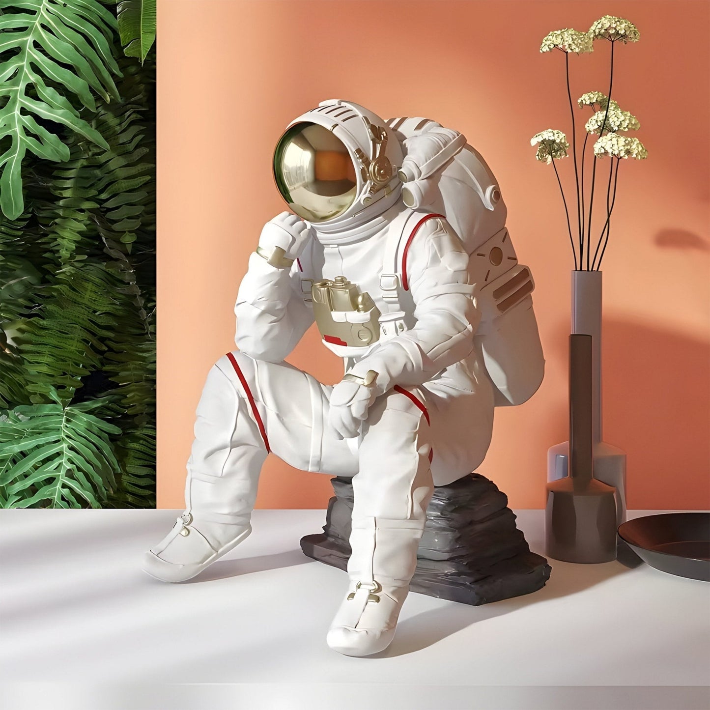 Petite Figurine Astronaute Penseur Nova Blanche - 43cm
