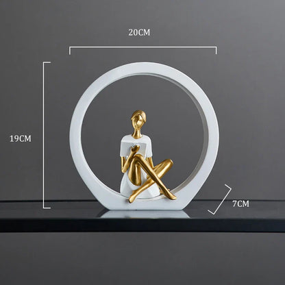 Chuchotements dans le Cercle